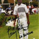 a male golfer picture with an autograph